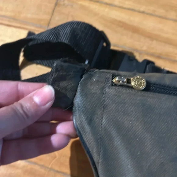 Authentic vintage Fendi waistbag fanny  pack bum bag - Picture 15 of 16